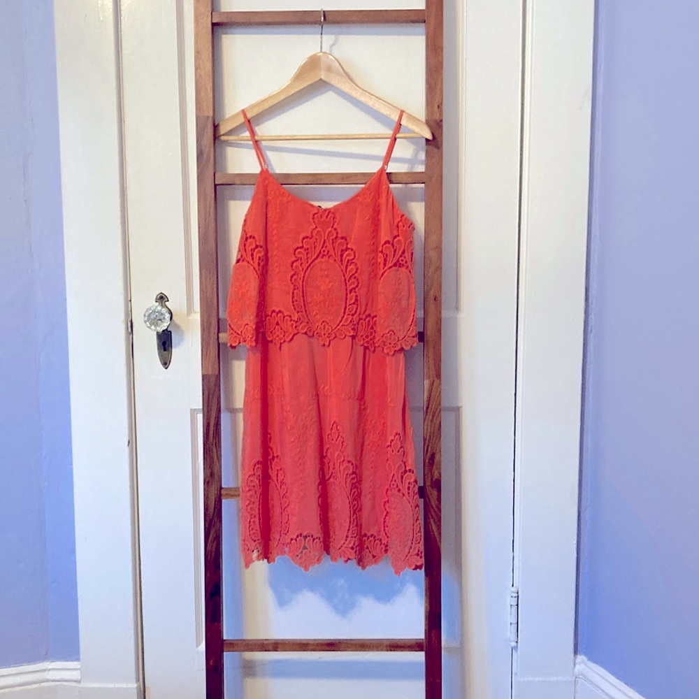 XS Dolce Vita coral pink dress with lace overlay, in excellent used condition